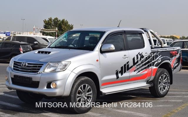 2014 TOYOTA HILUX