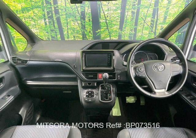 2016 TOYOTA VOXY ZS