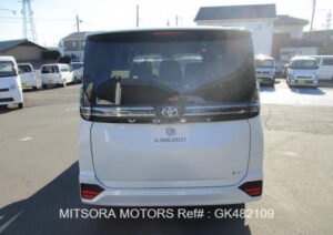 2025 TOYOTA VOXY