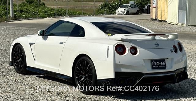 2019 NISSAN GT-R