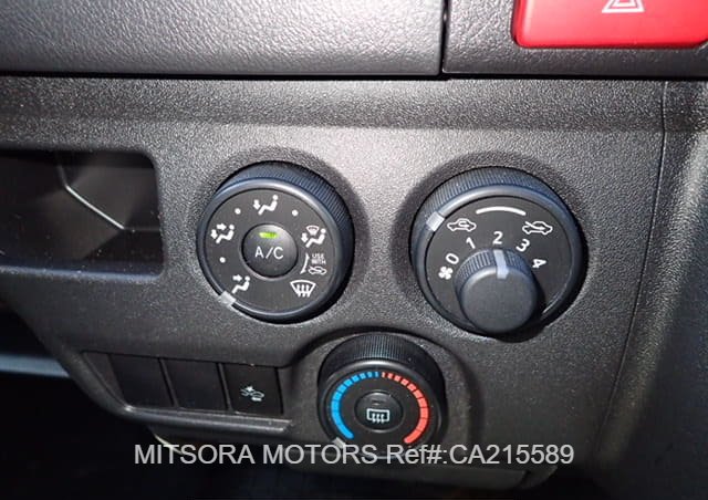 
								2020 TOYOTA HIACE VAN full									