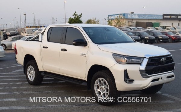 2022 TOYOTA HILUX
