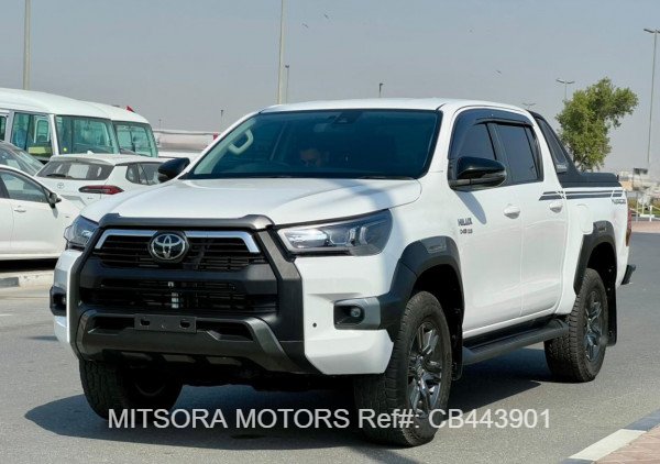 2023 TOYOTA HILUX