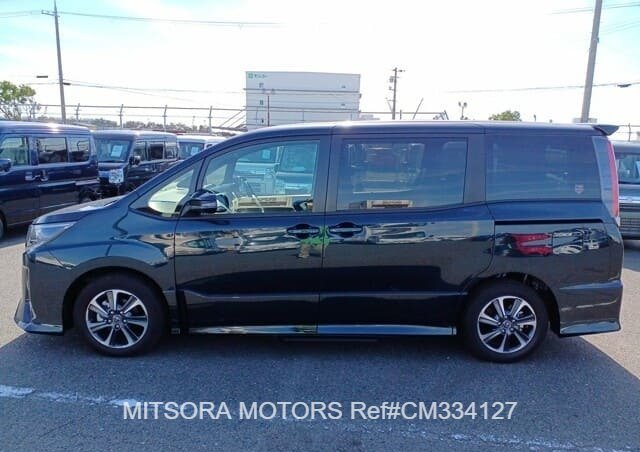 2022 TOYOTA NOAH SI