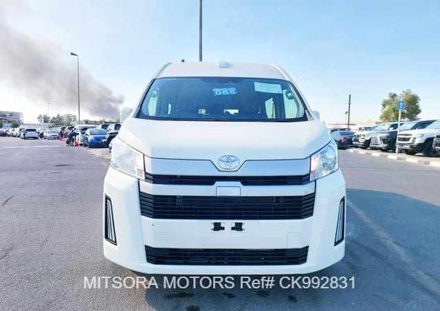 2023 TOYOTA HIACE COMMUTER