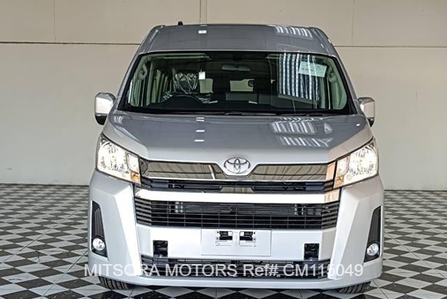 2026 TOYOTA HIACE COMMUTER 2.8 AT