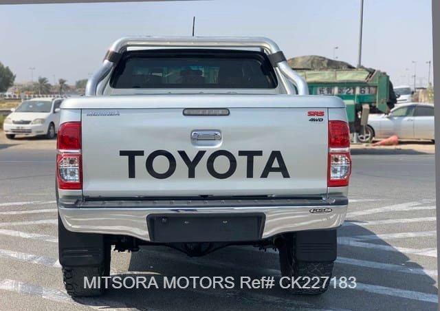 2013 TOYOTA HILUX