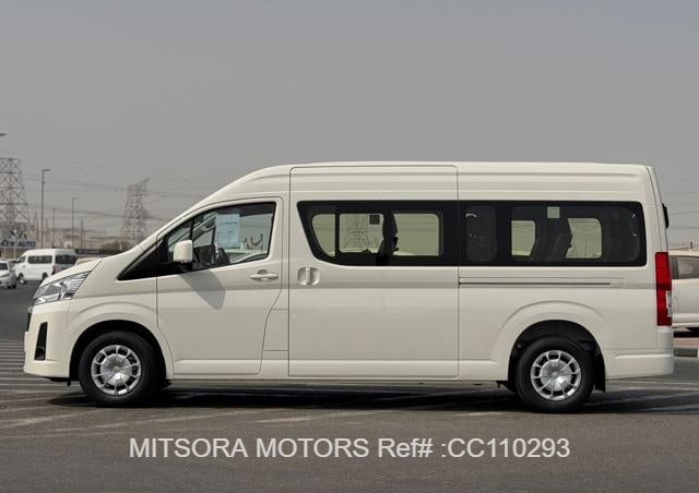 2025 TOYOTA HIACE COMMUTER