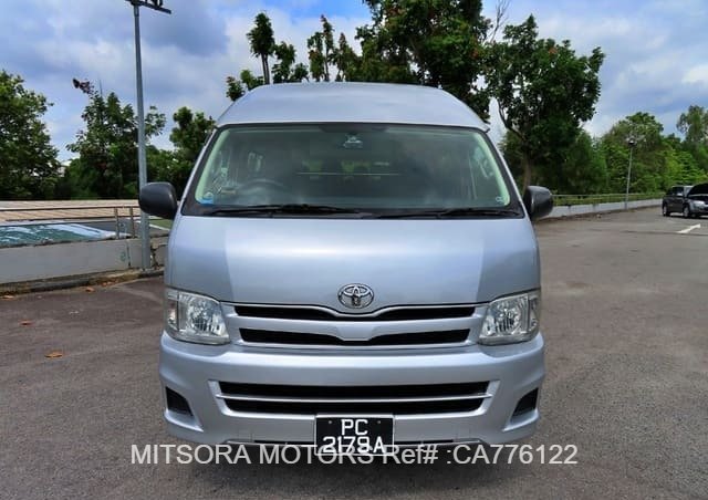 2013 TOYOTA HIACE VAN HIROOF AUTO (14 SEATER)
