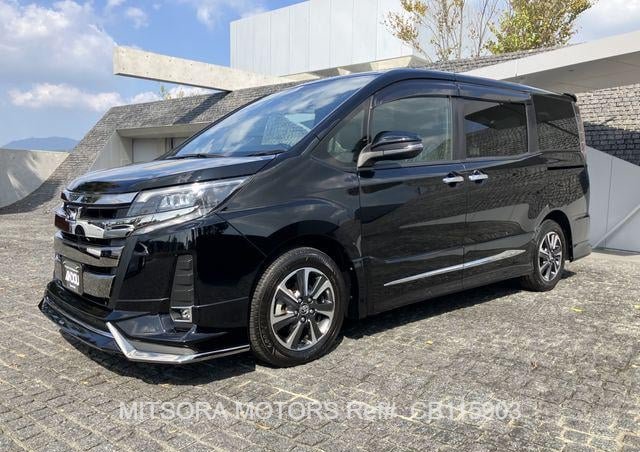 2018 TOYOTA NOAH SI