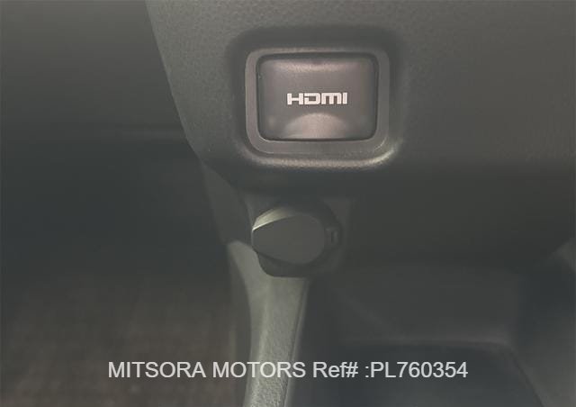 
								2025 TOYOTA VOXY full									