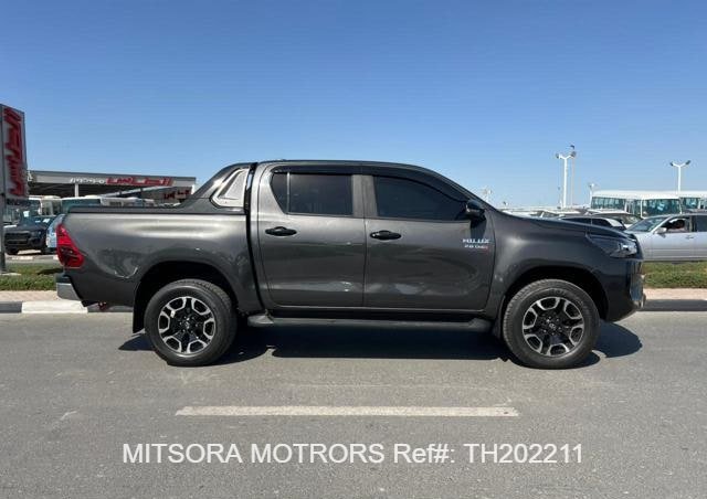 
								2022 TOYOTA HILUX full									