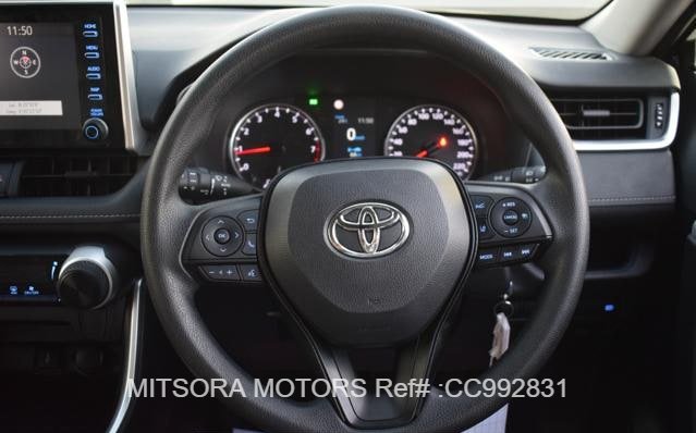 
								2020 TOYOTA RAV4 full									