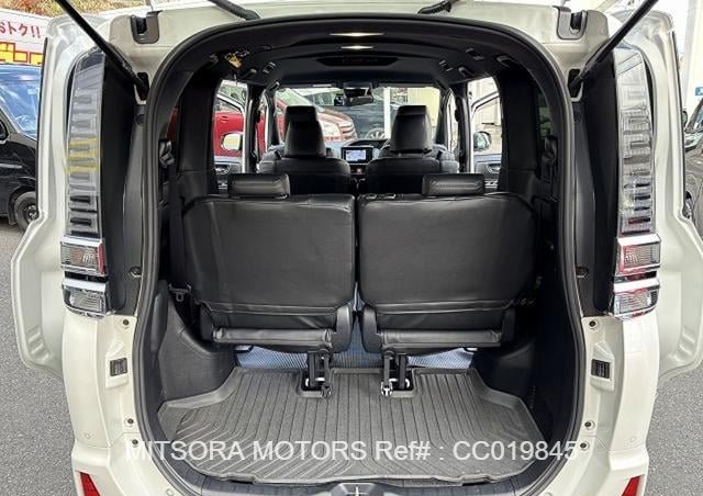 
								2021 TOYOTA VOXY ZS KIRAMEKI 3 full									