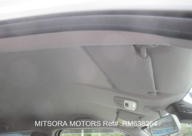 
								2023 TOYOTA VOXY 4WDS-G full									