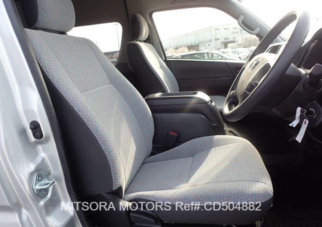 
								2020 TOYOTA HIACE COMMUTER full									