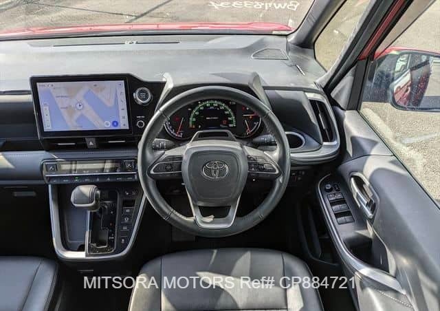 
								2022 TOYOTA NOAH S-Z full									