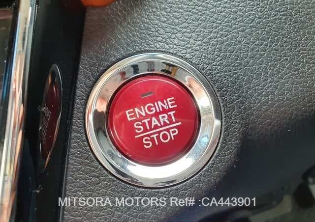 
								2014 HONDA VEZEL 1.5A Z HYBRID full									