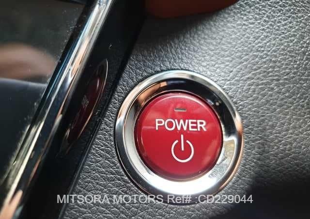 
								2015 HONDA VEZEL full									