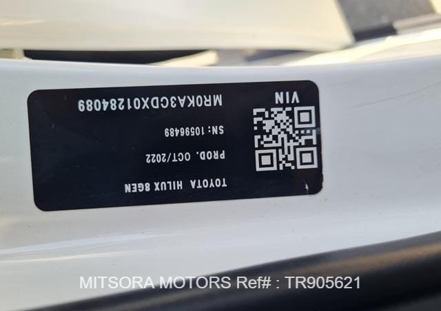 
								2023 TOYOTA HILUX SR5 full									