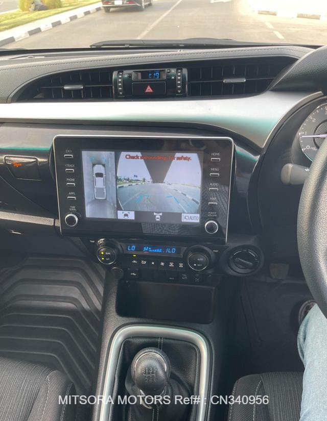 
								2024 TOYOTA HILUX DUAL CABIN PICKUP full									