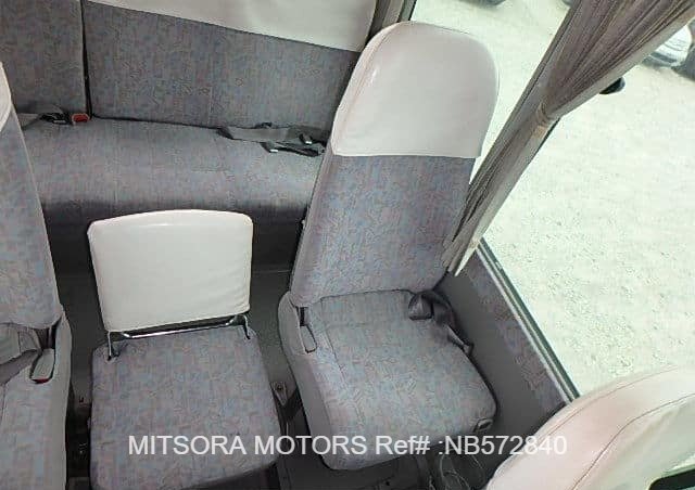 
								2005 HINO LIESSE II full									