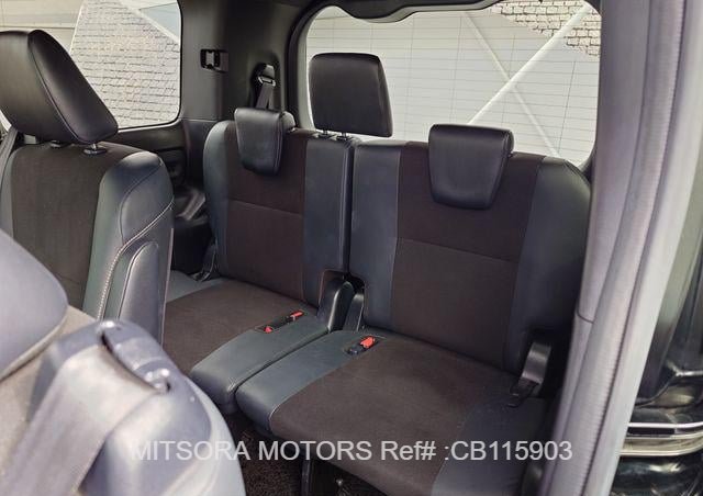 
								2018 TOYOTA NOAH SI full									