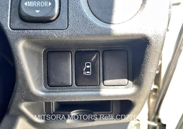 
								2016 TOYOTA HIACE COMMUTER full									