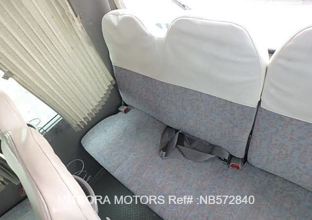 
								2005 HINO LIESSE II full									