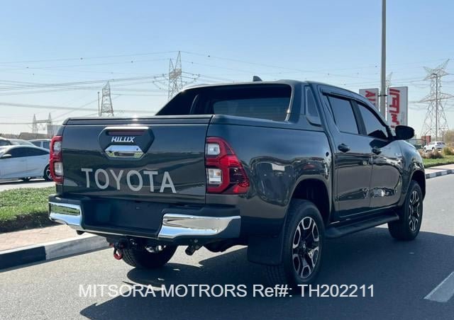 
								2022 TOYOTA HILUX full									