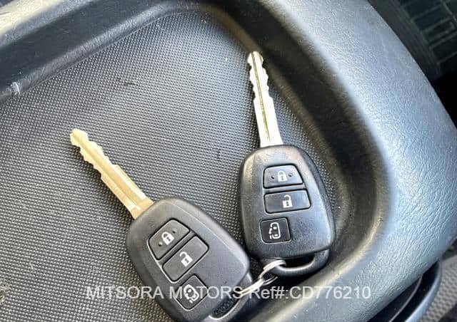 
								2016 TOYOTA HIACE COMMUTER full									