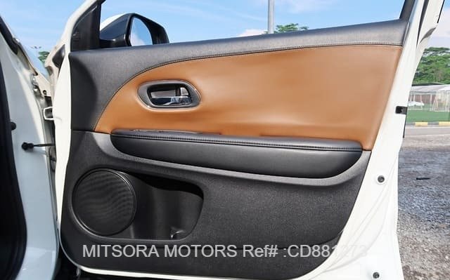 
								2015 HONDA VEZEL full									