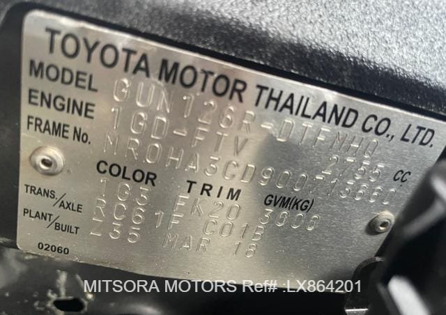 
								2018 TOYOTA HILUX TRUNK COVER full									