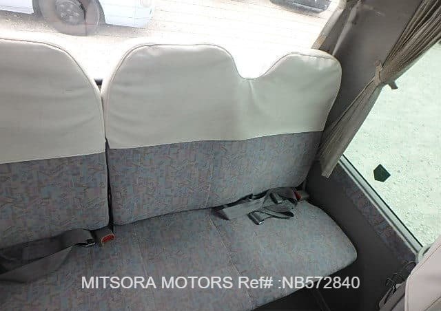 
								2005 HINO LIESSE II full									