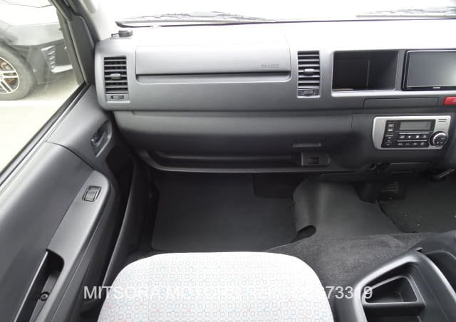 
								2019 TOYOTA HIACE COMMUTER 2.7GL full									