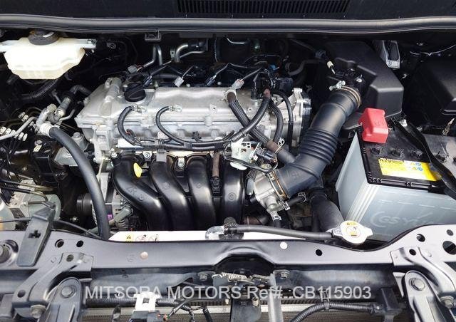 
								2018 TOYOTA NOAH SI full									