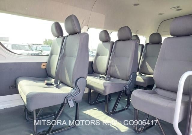 
								2015 TOYOTA HIACE COMMUTER full									