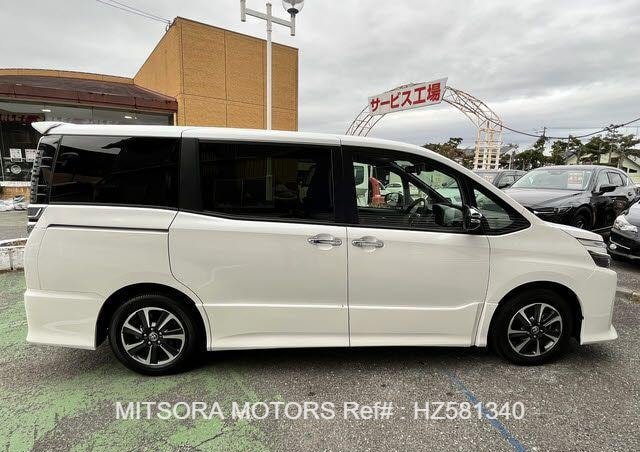
								2020 TOYOTA VOXY ZS2 full									