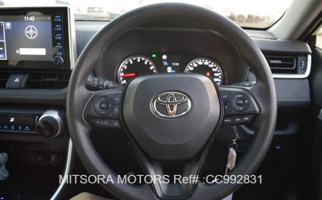 
								2020 TOYOTA RAV4 full									