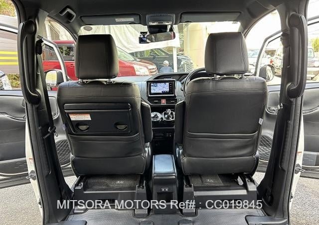 
								2021 TOYOTA VOXY ZS KIRAMEKI 3 full									