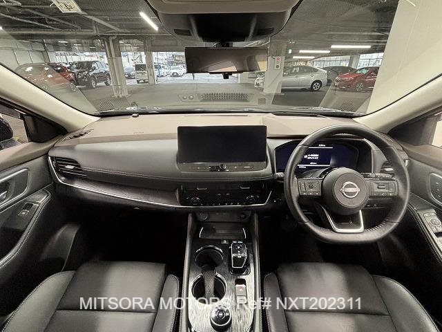 
								2023 NISSAN X-TRAIL G full									