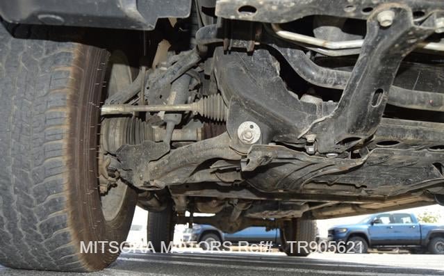 
								2023 TOYOTA HILUX SR5 full									