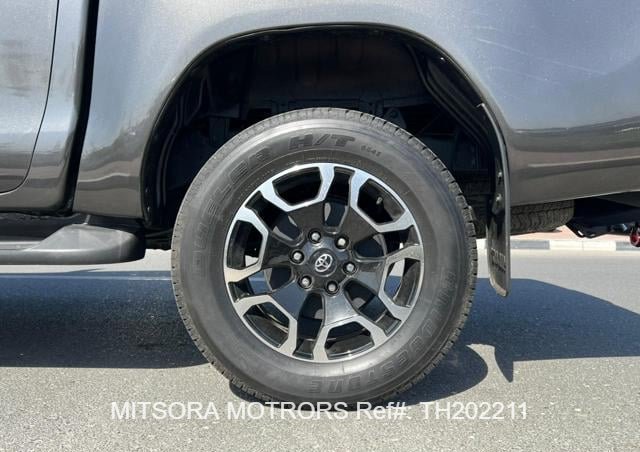
								2022 TOYOTA HILUX full									