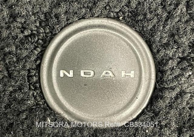 
								2017 TOYOTA NOAH full									