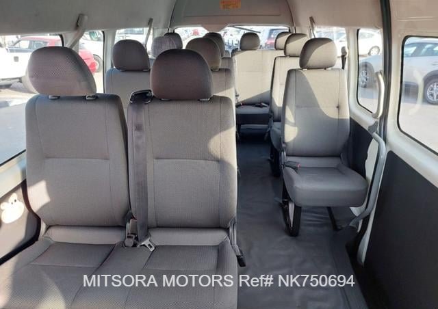 
								2015 TOYOTA HIACE COMMUTER full									
