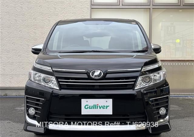 
								2015 TOYOTA VOXY full									