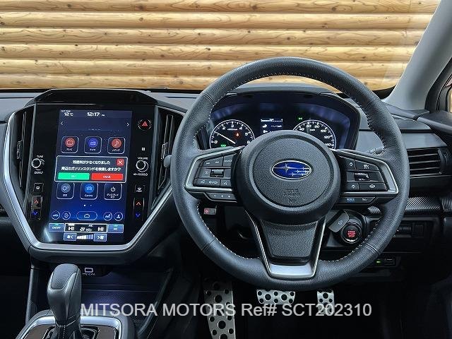 
								2023 SUBARU CROSSTREK LIMITED RED full									