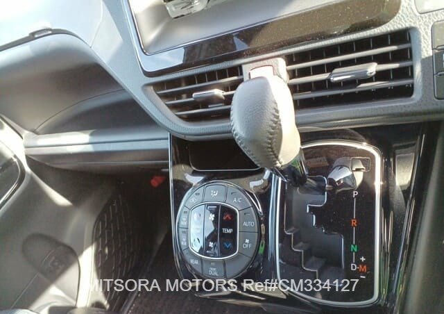 
								2022 TOYOTA NOAH SI full									