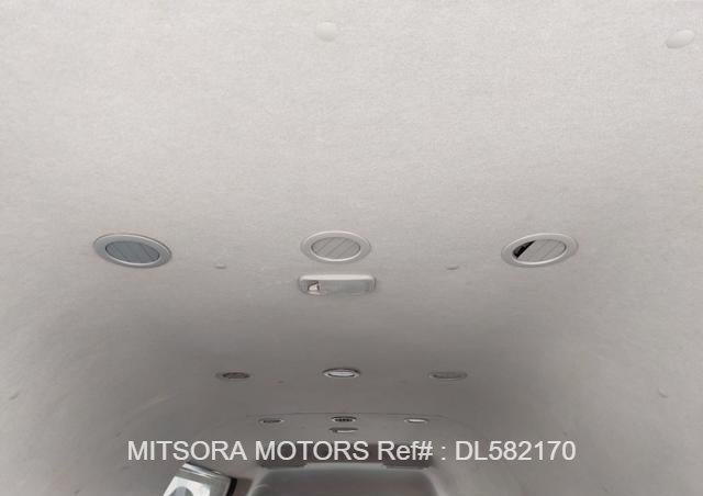 
								2014 TOYOTA HIACE COMMUTER full									