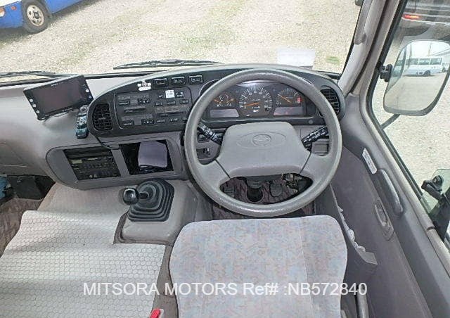 
								2005 HINO LIESSE II full									